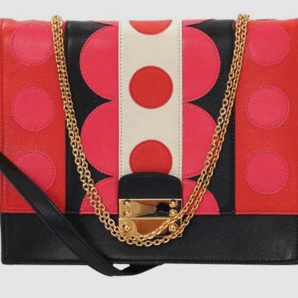 Valentino Garavani Close Up Flap Bag - Picture 3 of 12